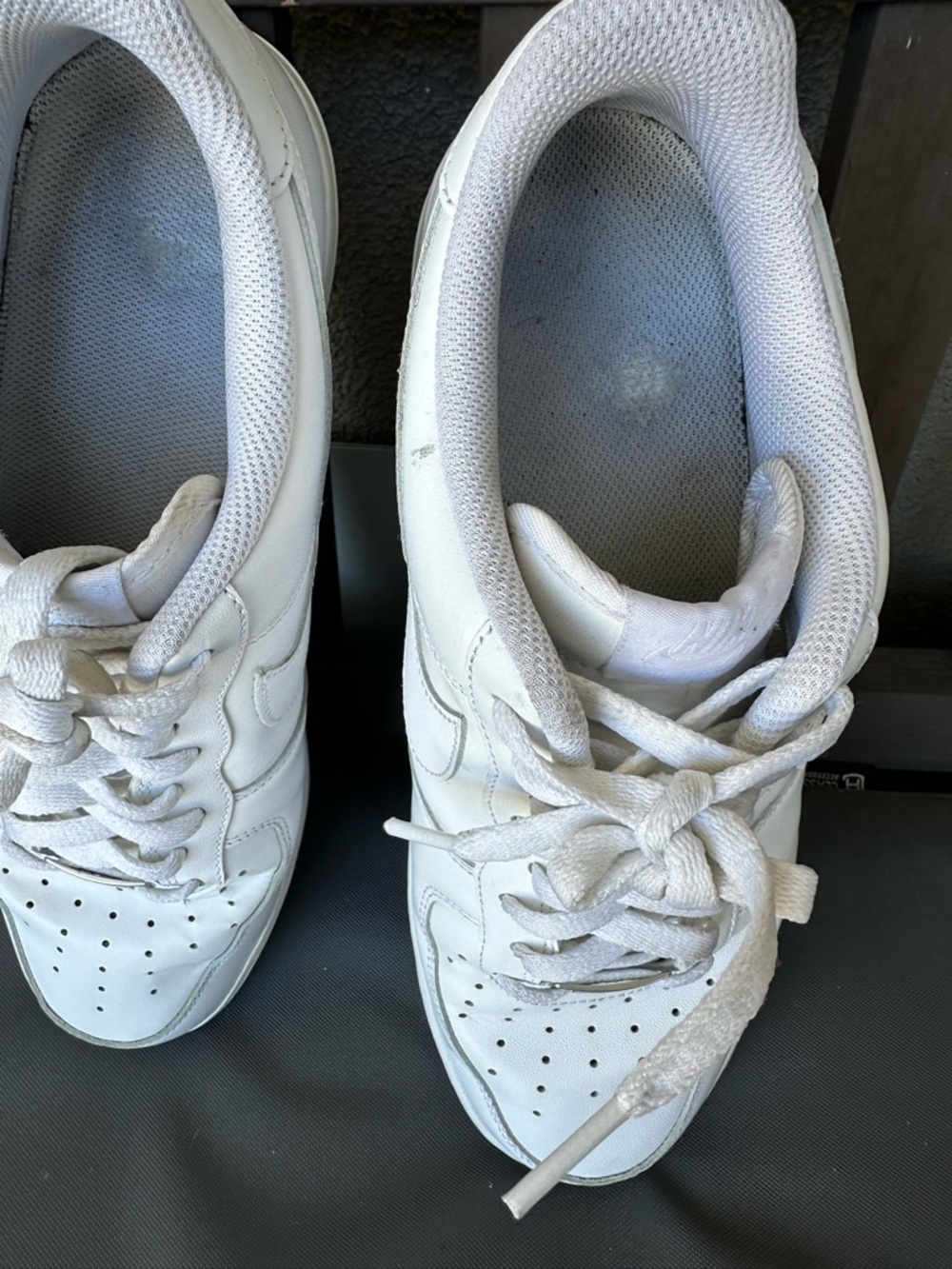 Nike White Low-Top Leather Sneakers - Picture 2 of 9